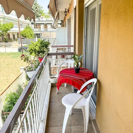 The Seaside Apartment *
